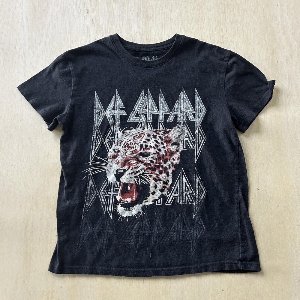 Def Leppard Shirt Mens Medium Black Leopard Graphic Tee T-Shirt Band Music